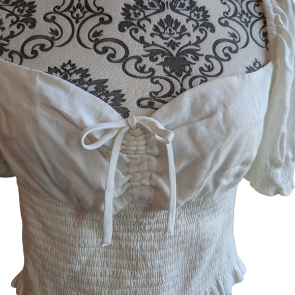 Aritzia Sunday Best Sinatra Blouse Coquette White Ruched Puff Sleeves Women's L - Picture 10 of 13